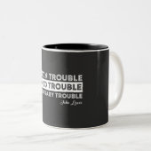 John Lewis - Good Trouble Quote Tweekleurige Koffiemok (Voorkant rechts)