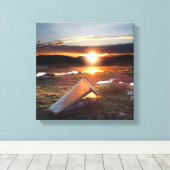 John Muir Trail Camp Sunrise - Sierra Nevada Canvas Afdruk (Insitu (Houten vloer))