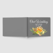 Joli bouquet jaune sur Grey Mariage livre d'or (Complet)