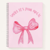 Joli carnet en spirale rose avec un arc (Devant)