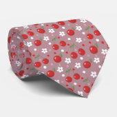 Joli col cravate motif cerise (Roulé)