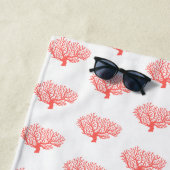 Joli Corail Tropical Serviette de plage personnali (En situation)
