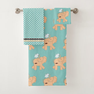 Joli Ensemble De Serviettes De Bain À Éléphant