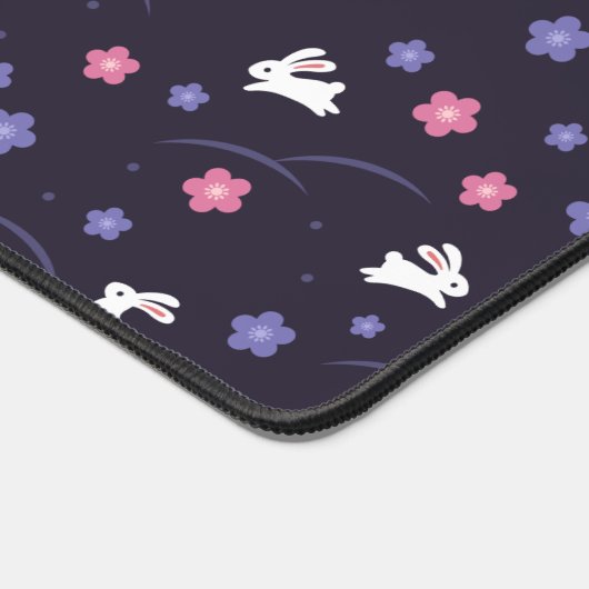 Joli lapin blanc lapin et Motif de fleurs (Coin)