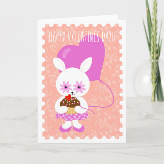 Joli lapin de la Saint-Valentin avec carte cupcake