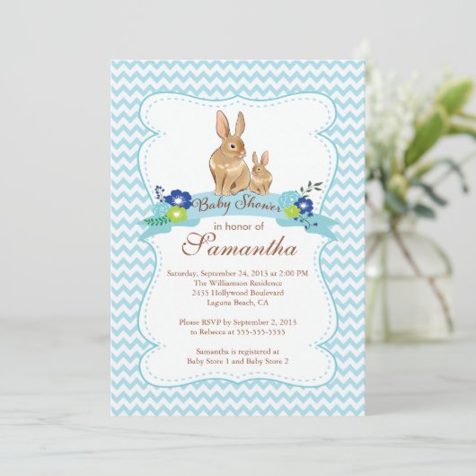 Joli lapin lapin garçon bébé douche Invitations (Debout devant)