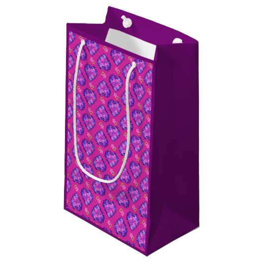 Joli Magenta Coeurs et Fleurs Petit Sac Cadeau (Devant Angle)