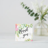 Joli modèle de typographie rose floral pour cadeau (Debout devant)