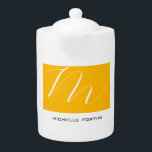 Joli Monogramme Jaune Blanc Moderne Plaine<br><div class="desc">Pensez-vous qu'il est difficile de choisir un design en fonction de votre personnalité et de vos goûts ? Peut-être que ce design rend votre travail plus facile. Regardez encore,  c'est certainement ce que vous cherchez.</div>