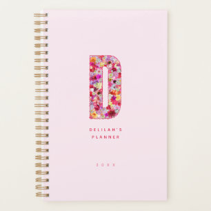 Joli nom personnalisé avec lettre florale rose cla