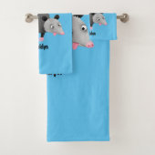 Joli opossum accroché à la branche dessin animé (En situation)