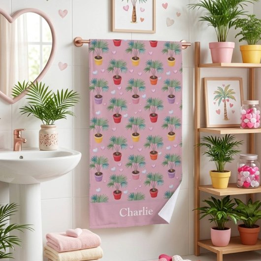 Joli palmier d'intérieur rose