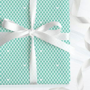 Joli papier cadeau de naissance en forme de cœur e