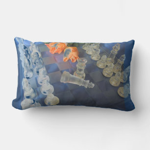 Joli plateau d'échecs en verre bleu et coussin en 