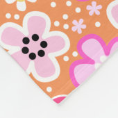 Jolie couverture fleurie et blanc d'abeilles (Coin)