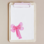 Jolie dans Pink Bow nuptiale de douche Invitation