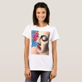 Jolie femme avec T-shirt Rose (Devant entier)