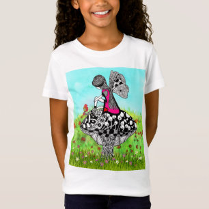 Jolie fille ange colorée sur un T-shirt champignon