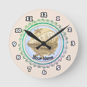 Jolie horloge de coquillage