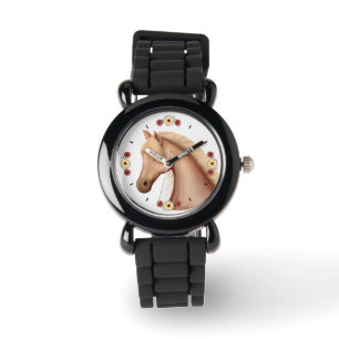 Jolie montre Palomino Horse avec Parties scintilla