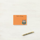 Jolie note Post-it fleurie violette et orange de h (Sur un bureau)