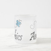 Jolie tasse d'instructeur d'aérobic (Centre)