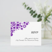 Jolies Fleurs Violet Foncé Cartes RSVP / Réponse (Debout devant)
