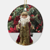 Jolige ouderwetse kerstman keramisch ornament (Links)