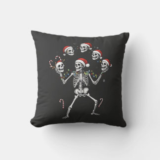 Jolly Juggling Skeleton Throw Pillow Kussen