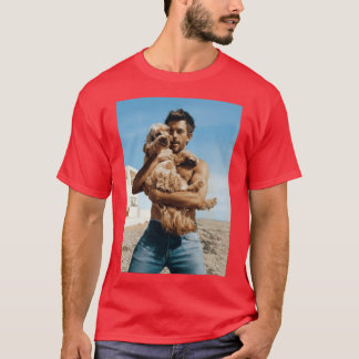 Jonathan Bailey wordt uitgeroepen tot levendigste T-shirt