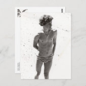 Jong man in Speedos Briefkaart (Voorkant / Achterkant)