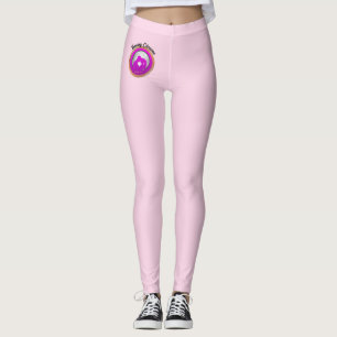 Jong stel roze silhouet kussen elkaar leggings