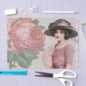 Jong Victoriaans Vrouw  Bloemjurk en Pet Tissuepapier (Craft)