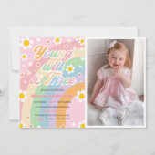 Jong Wild Drie Groovy Daisy Regenboog 3e Verjaarda Kaart (Voorkant)