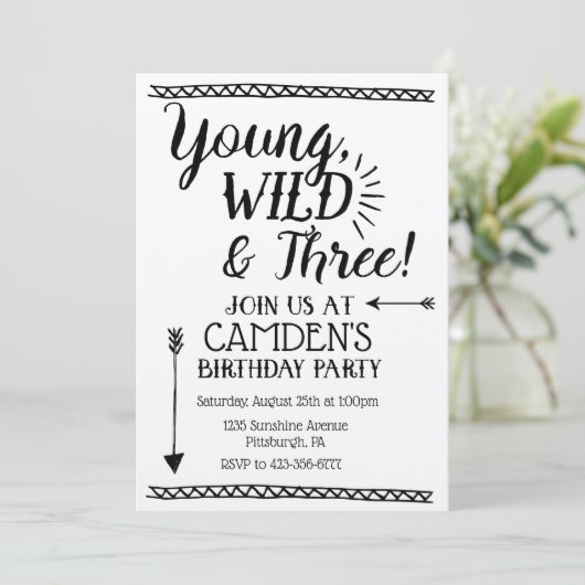 Jong, Wild & Drie Verjaardag uitnodiging (Staand voorkant)