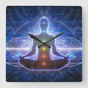 JONGE BEMIDDELING IN LOTUSPOSITIE CHAKRA II VIERKANTE KLOK