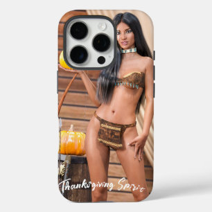 Jonge Native American poseert op houten muur iPhone 16 Pro Hoesje