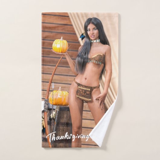 Jonge Native American poseert op houten muur Handdoek (Handdoek)
