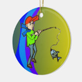 Jongen die een vis vangen keramisch ornament (Links)