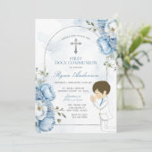 Jongen die Eerste Heilige Communie Bidden Stoffige Kaart (Staand voorkant)