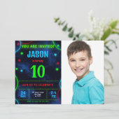 Jongen foto uitnodiging (Staand voorkant)