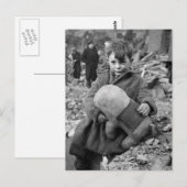 Jongen met Gevuld Dier, 1945 Briefkaart (Voorkant / Achterkant)
