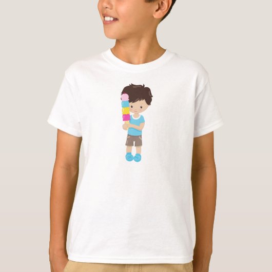 Jongen met ijskap, bruin haar, ijskap t-shirt (Voorkant)
