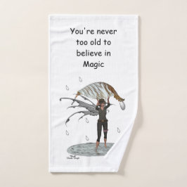 Jongen regen fee met blad handdoek