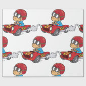 Jongen rijdt rode raceauto cadeaupapier (Vlak)