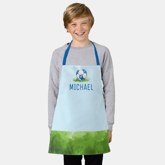 Jongens aangepaste voetbal school kunst schort (Gedragen)