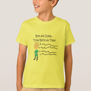 Jongens zijn Dumb "Drow Rocks at Them!" T-shirt