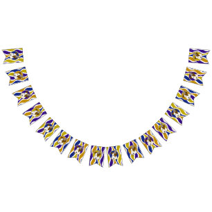 Jongenshond met verjaardagshond met party-pet vlaggetjes