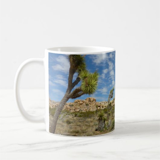 Joshua Trees en Blue Sky woestijnlandschap Koffiemok (Links)