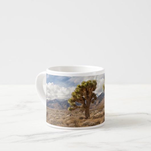 Joshua Trees in woestijn Espresso Kop (Voorkant links)